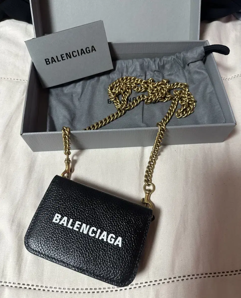 BALENCIAGA ショルダーバッグ キャッシュ ミニ チェーンウォレット 三越伊勢丹 | BALENCIAGA/バレンシアガ通販 | CASH チェーンミニ